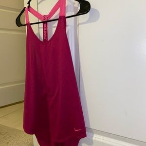 Nike work out top